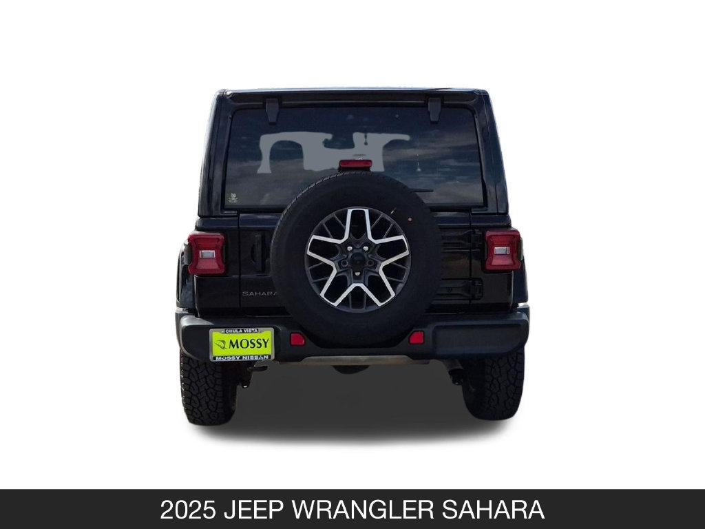 Used 2025 Jeep Wrangler Unlimited Sahara AWD/4WD image 8