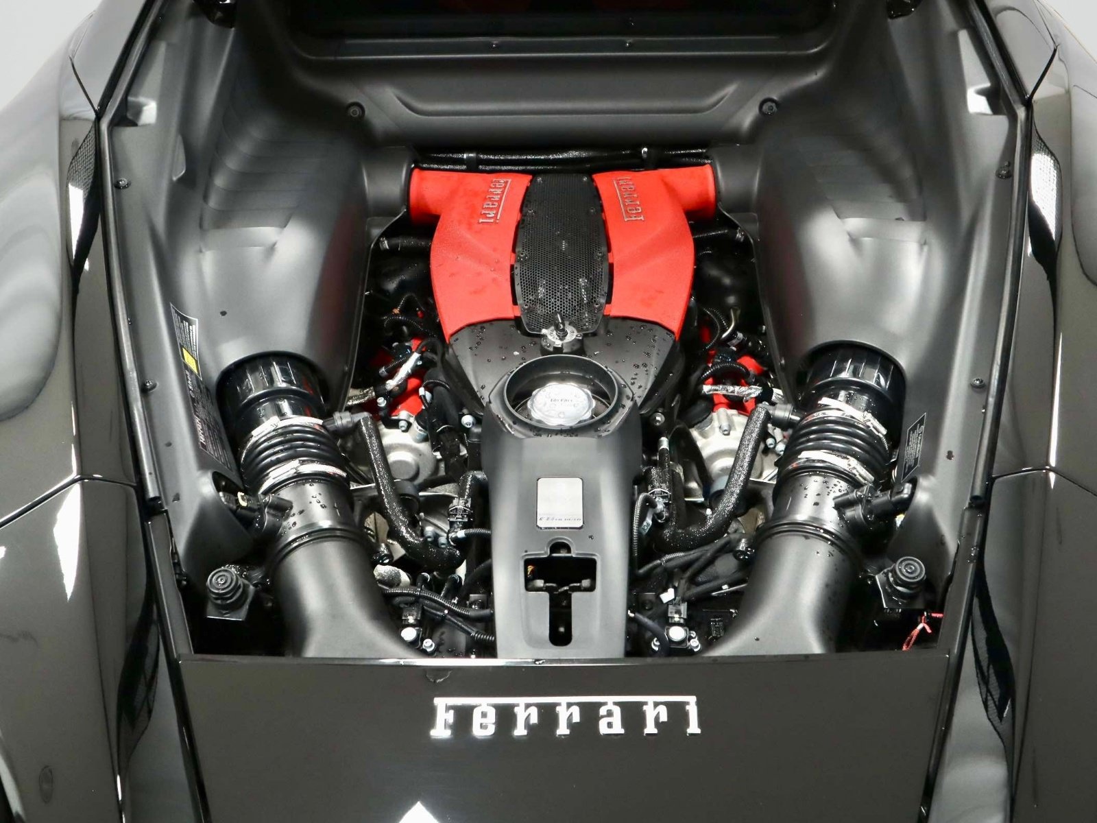 Certified 2022 Ferrari F8 Tributo RWD image 10