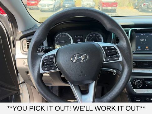 Used 2018 Hyundai Sonata SE FWD image 11