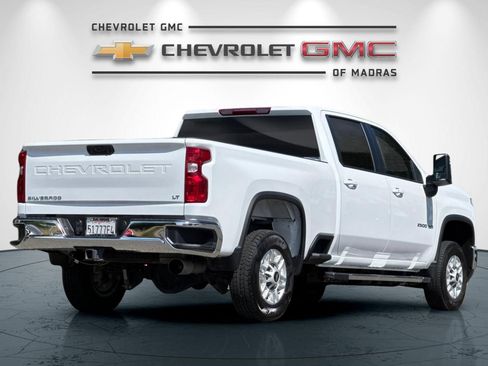 Used 2025 Chevrolet Silverado 2500 LT w/ Convenience Package AWD/4WD image 3