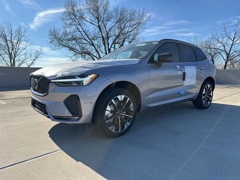 New 2026 Volvo XC60 B5 Plus w/ Climate Package image 3