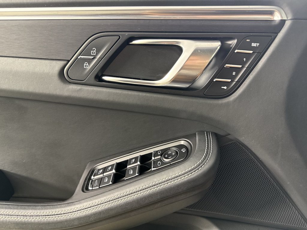 Certified 2023 Porsche Macan GTS AWD/4WD image 34