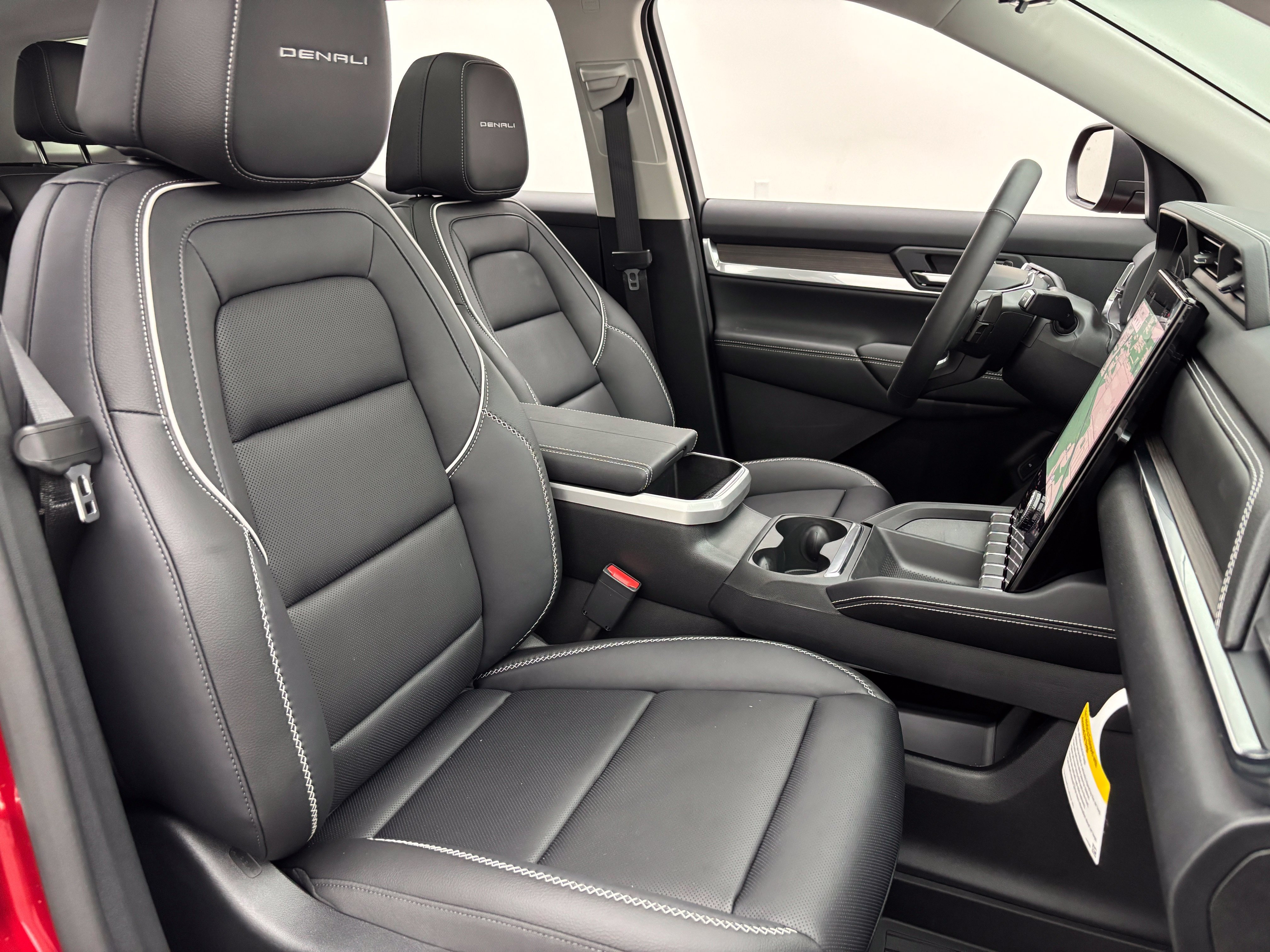 New 2027 GMC Terrain Denali w/ LPO, Floor Liner Package AWD/4WD image 37