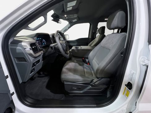 Used 2023 Ford F150 XLT AWD/4WD image 14