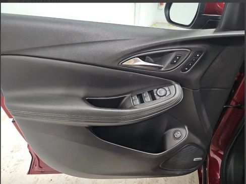 Used 2024 Buick Encore GX Avenir w/ Avenir Convenience Package FWD image 7