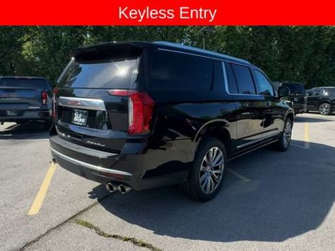 Used 2021 GMC Yukon XL Denali w/ Denali Premium Package AWD/4WD image 8