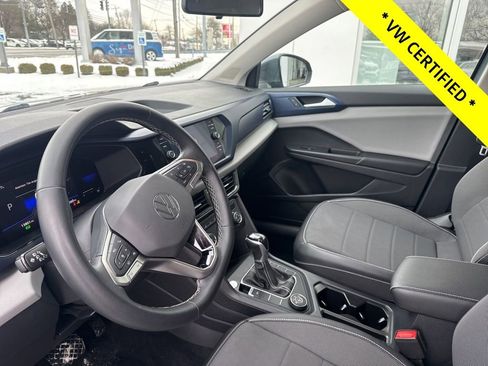 Certified 2022 Volkswagen Taos SE w/ IQ.Drive SE Package image 12