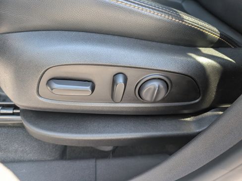 Used 2019 Chevrolet Equinox Premier AWD/4WD image 24