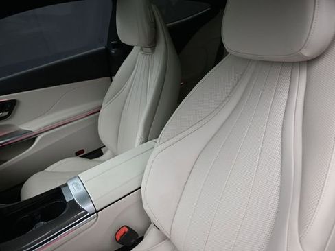 New 2024 Mercedes-Benz CLE 300 4MATIC Coupe image 31