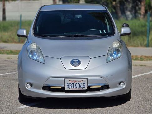Used 2013 Nissan Leaf SV w/ Premium Pkg image 24