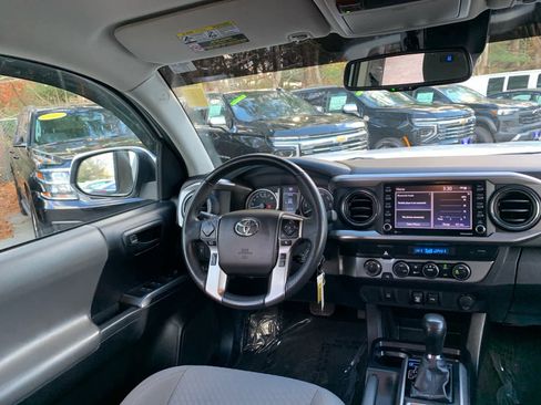 Used 2021 Toyota Tacoma SR5 image 37