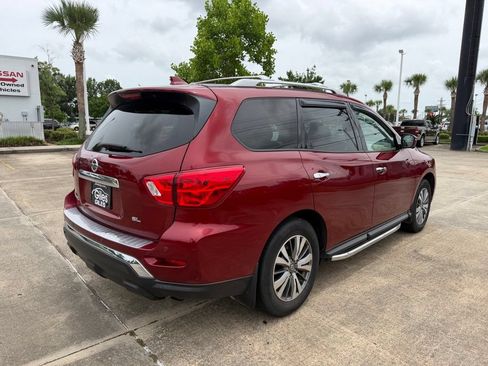 Used 2020 Nissan Pathfinder SL FWD image 5