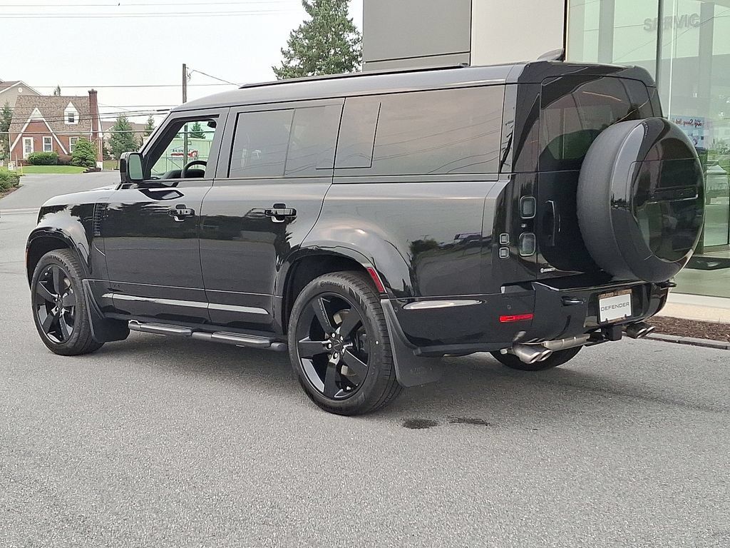 New 2026 Land Rover Defender 130 V8 AWD/4WD image 4