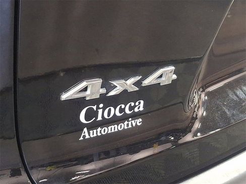 Used 2022 Jeep Cherokee Limited w/ Elite Package image 29