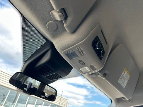 Used 2022 Ford Transit 350 XLT image 34