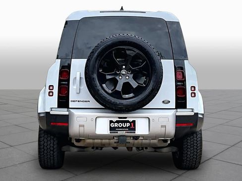 Used 2023 Land Rover Defender 110 S AWD/4WD image 5