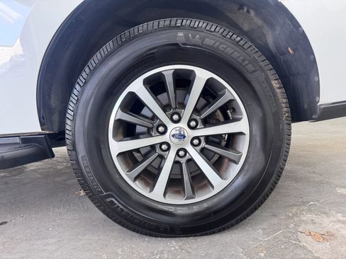 Used 2018 Ford Expedition XLT w/ Cargo Package image 15