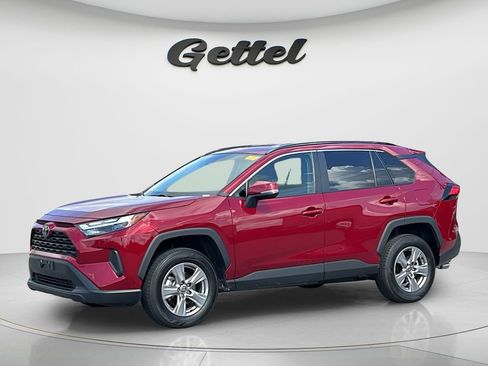 Used 2025 Toyota RAV4 XLE FWD image 1