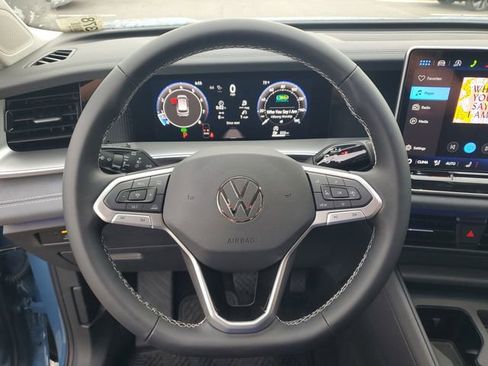 New 2026 Volkswagen Tiguan SE image 20