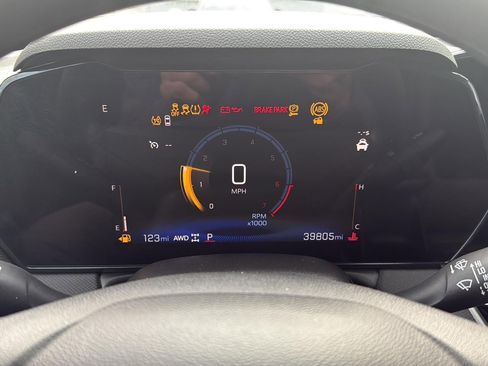 Used 2025 Chevrolet TrailBlazer LT image 13