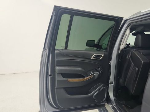 Used 2020 GMC Yukon XL Denali w/ Open Road Package image 22