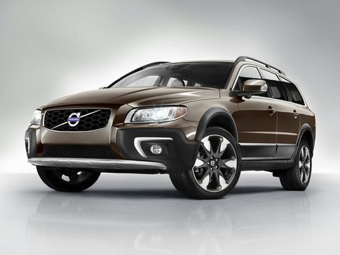 Used 2015 Volvo XC70 3.2 Premier w/ Proximity Package AWD/4WD image 1