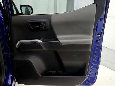 Certified 2023 Toyota Tacoma SR5 image 19