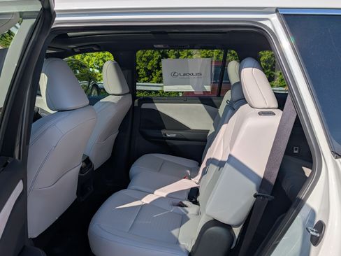 New 2026 Lexus TX 350 AWD image 12