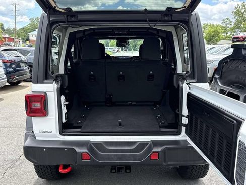 Used 2026 Jeep Wrangler Unlimited Rubicon AWD/4WD image 14