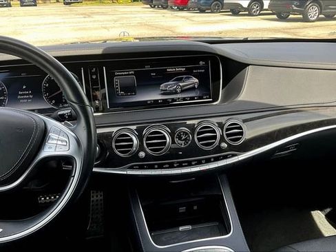 Used 2017 Mercedes-Benz S 550 Sedan image 9