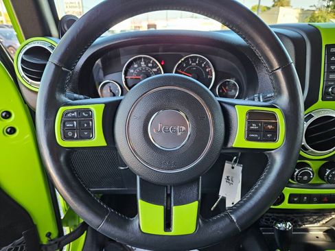 Used 2012 Jeep Wrangler Sahara w/ Connectivity Group AWD/4WD image 16