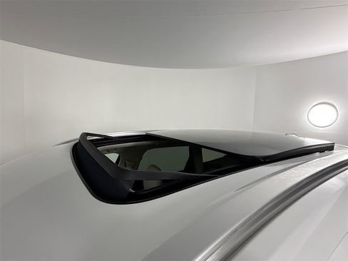 Used 2023 Volvo XC60 B6 Ultimate w/ Climate Package image 23