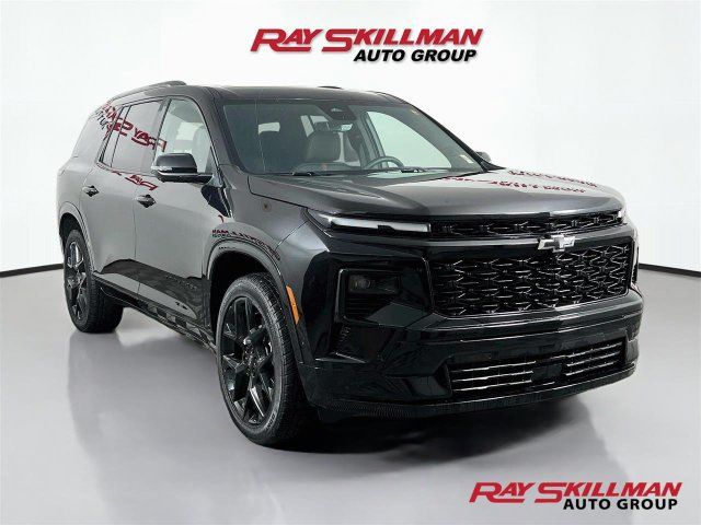 Used 2025 Chevrolet Traverse RS w/ LPO, Floor Liner Package FWD image 1