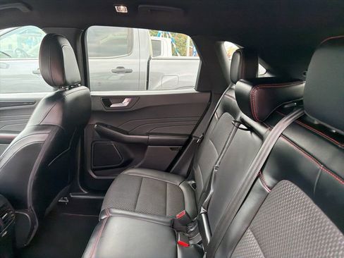 Used 2023 Ford Escape ST-Line w/ Tech Pack #1 FWD image 33