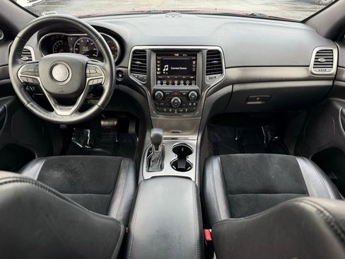 Used 2018 Jeep Grand Cherokee Altitude image 13