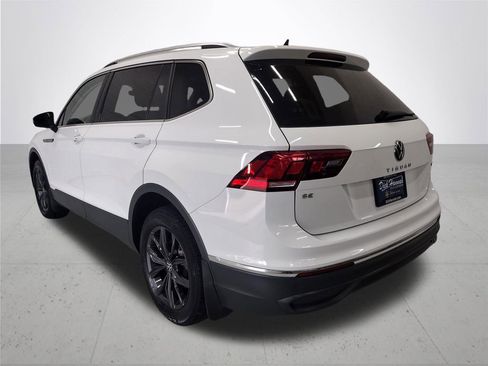 Certified 2022 Volkswagen Tiguan SE AWD/4WD image 13