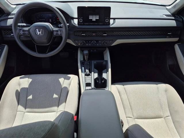 Used 2023 Honda Accord EX image 17