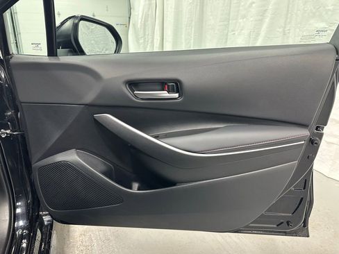 Used 2025 Toyota Corolla SE w/ SE Premium Package image 55