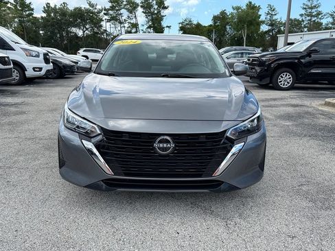 Used 2024 Nissan Sentra SV FWD image 2