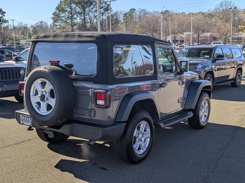 Used 2022 Jeep Wrangler Sport S image 5