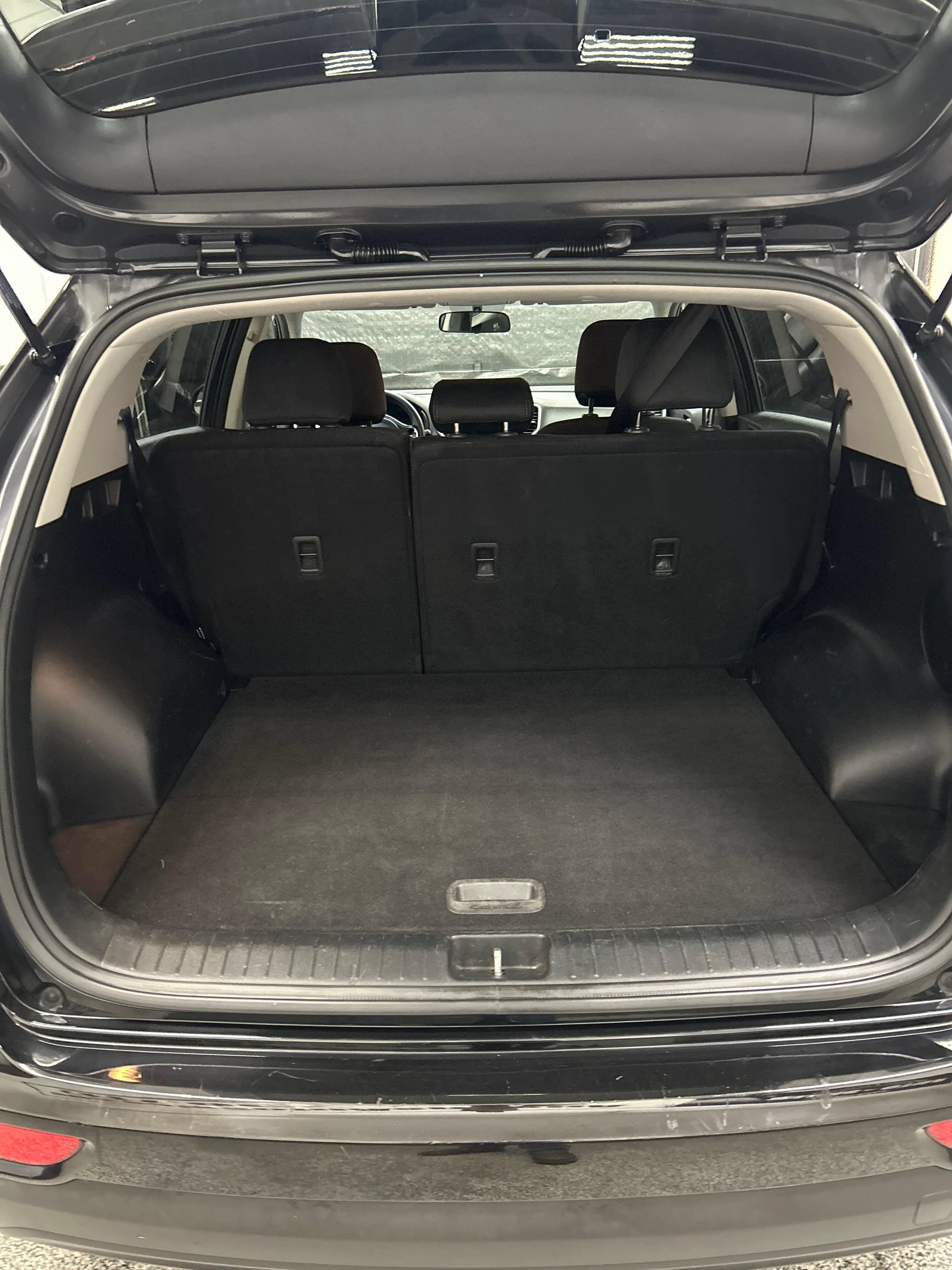 Used 2017 Kia Sportage LX AWD/4WD image 12