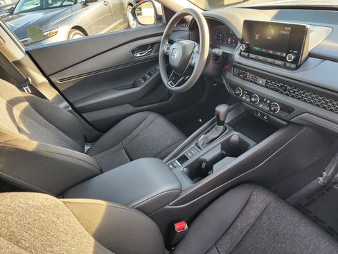 Certified 2025 Honda Accord LX image 13