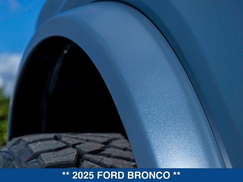New 2025 Ford Bronco Badlands AWD/4WD image 33