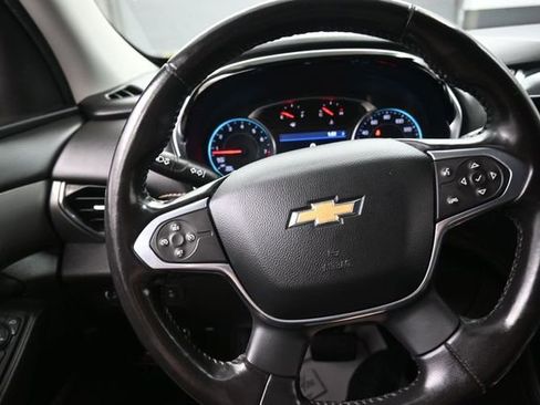 Used 2020 Chevrolet Traverse LT FWD image 8