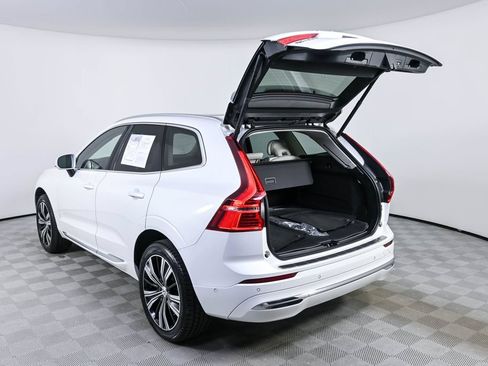 Certified 2022 Volvo XC60 B6 Inscription w/ Advanced Package AWD/4WD image 33