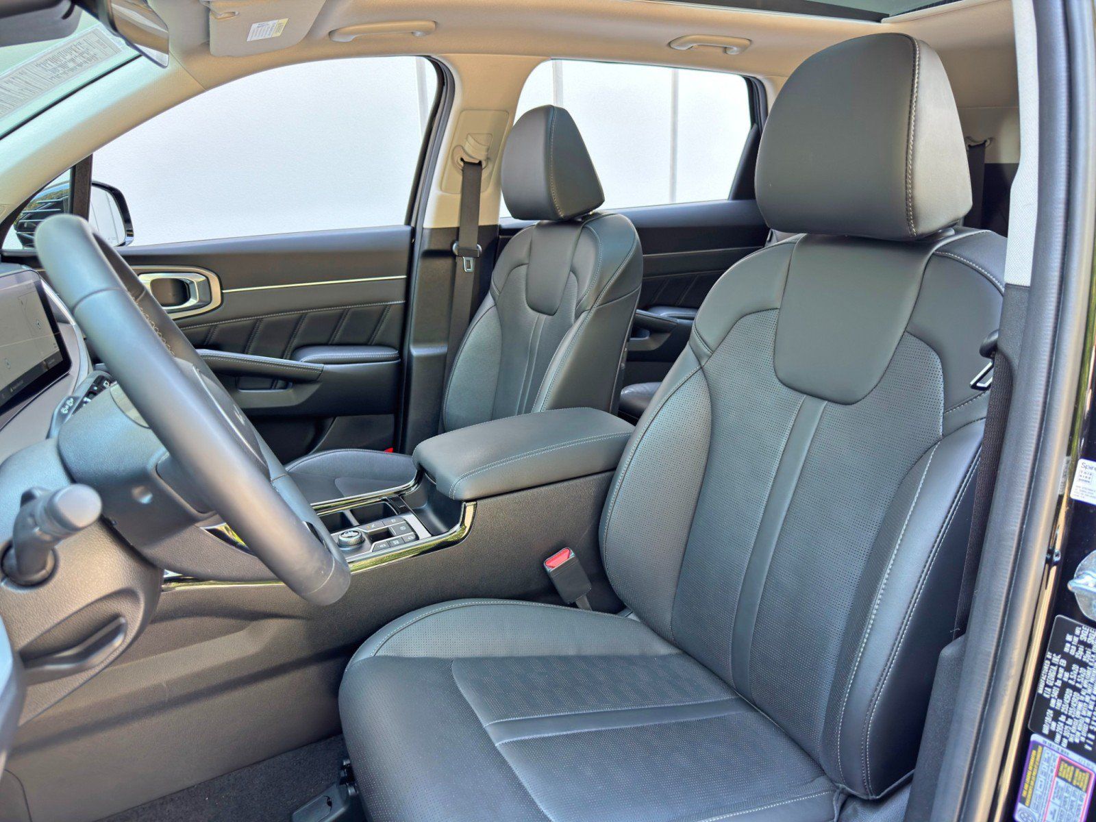 Used 2024 Kia Sorento SX FWD image 38