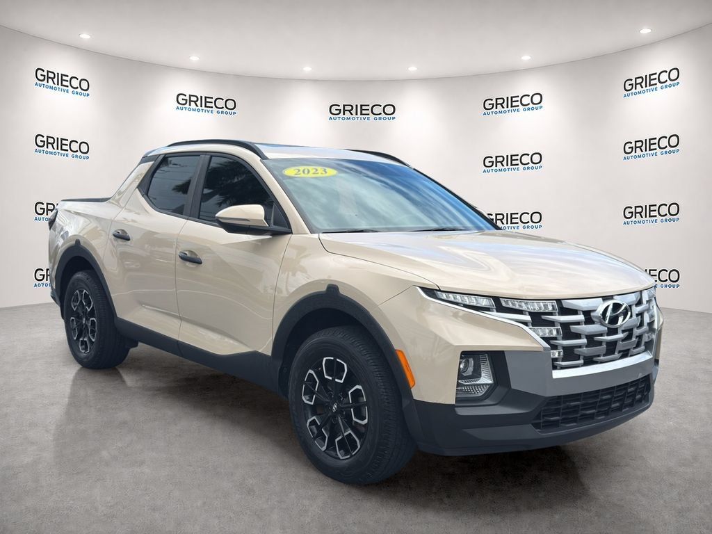 Used 2022 Hyundai Santa Cruz SEL w/ Activity Package FWD image 1