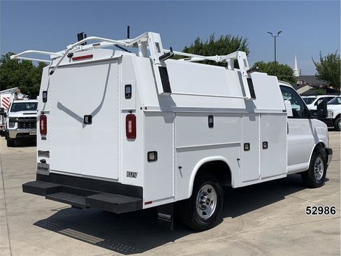 Used 2021 GMC Savana 3500 w/ Power Convenience Package RWD image 8