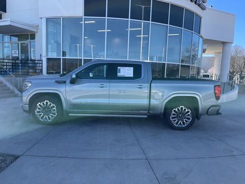 Used 2024 GMC Sierra 1500 Denali Ultimate image 4