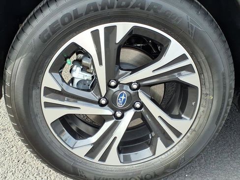 Certified 2025 Subaru Crosstrek 2.0i Premium image 11